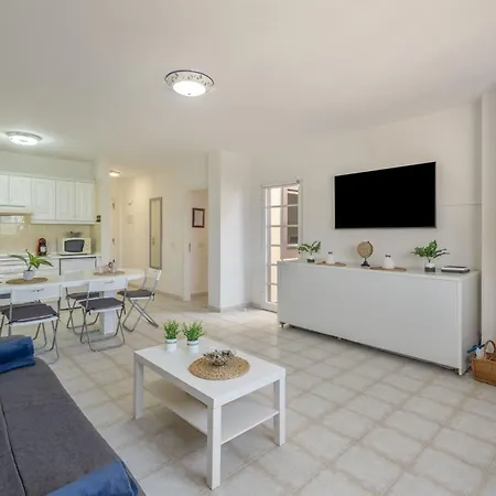 דירה Cozy 2-bedroom In Playa De Amricas אדחה